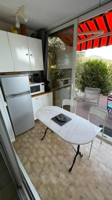 L'Escale Apartamento Carqueiranne Exterior foto